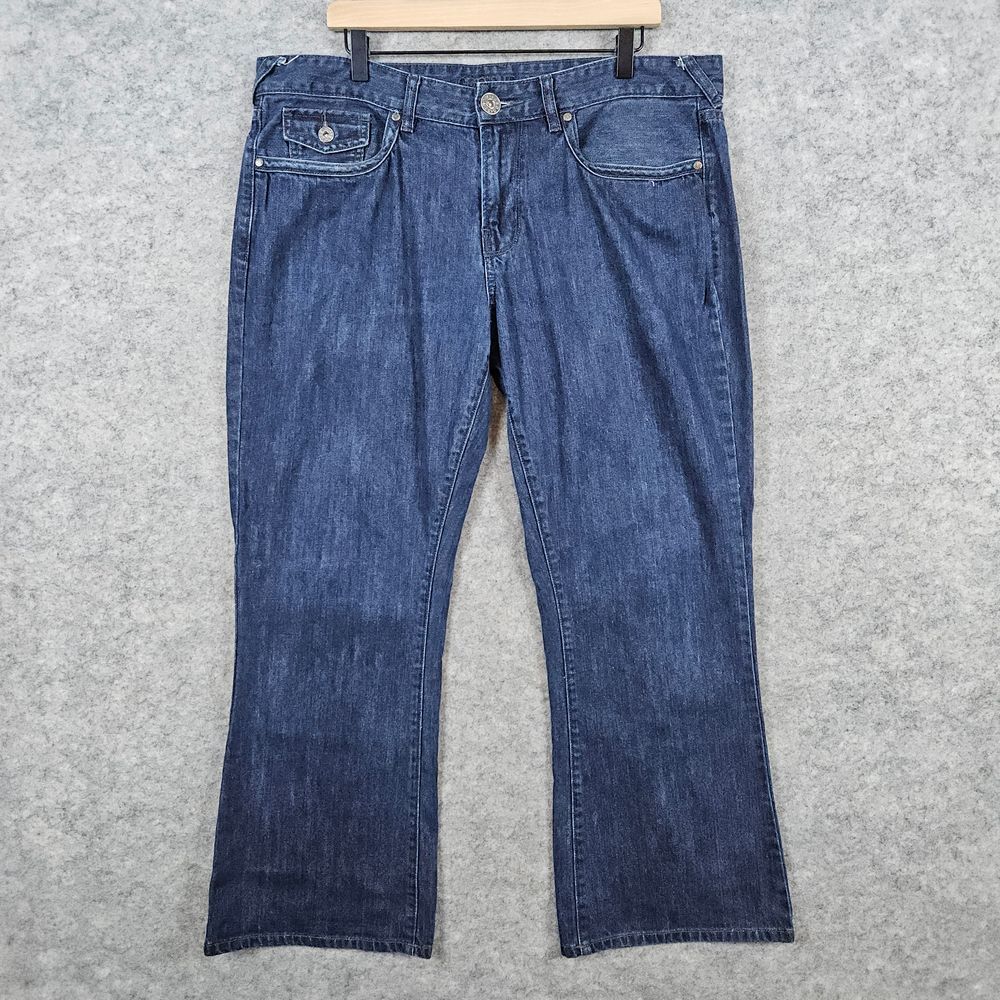 Guess Men's Blue Denim Jeans Size‎ 38x30 (ACTUAL 39x29) Boot Cut Button Pockets